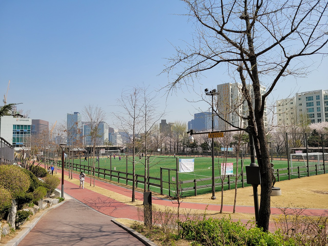 米兰便展现