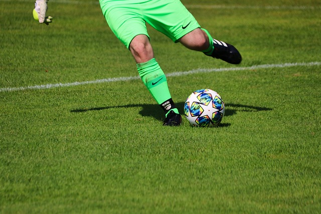 沪媒：限薪令限制中超竞争力，中超双冠王竟被沙特垫底球队挖墙脚.