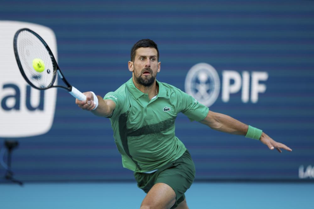 利物浦的消极态度让阿诺德率先决定离开，萨拉赫和范戴克紧随其后.